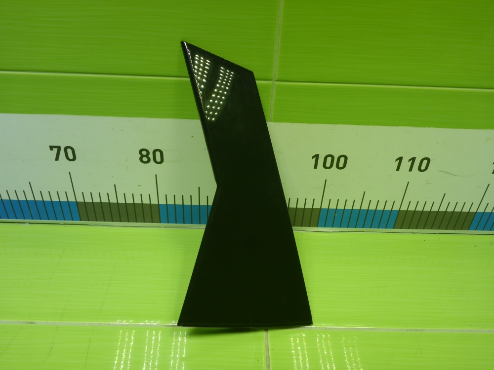 Накладка двери задней левой