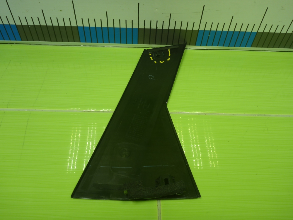 Накладка двери задней левой