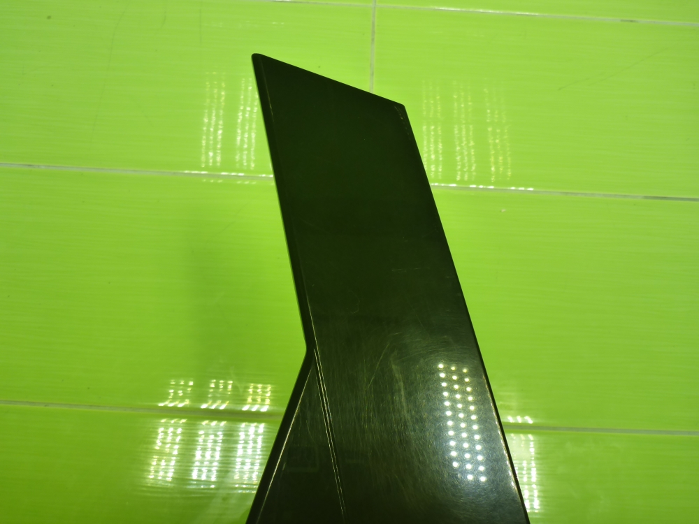 Накладка двери задней левой