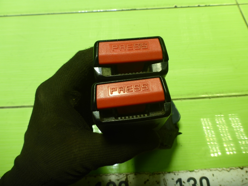 Ответная часть ремня безопасности