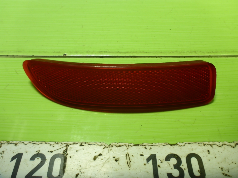 Отражатель в бампер задний правый