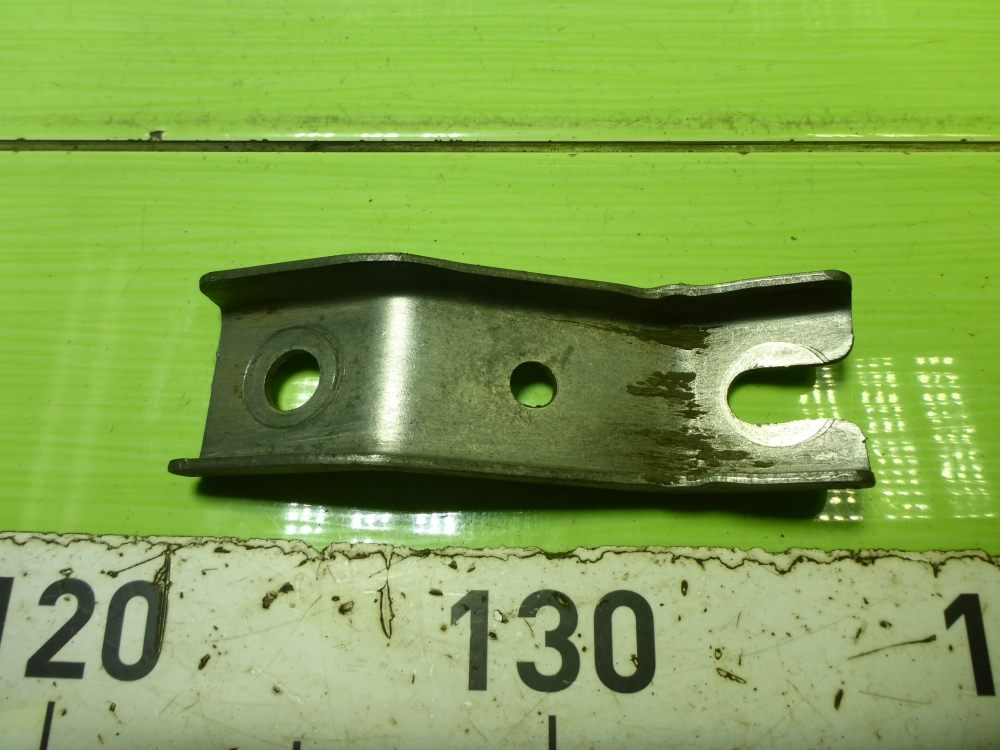 Кронштейн опоры двигателя