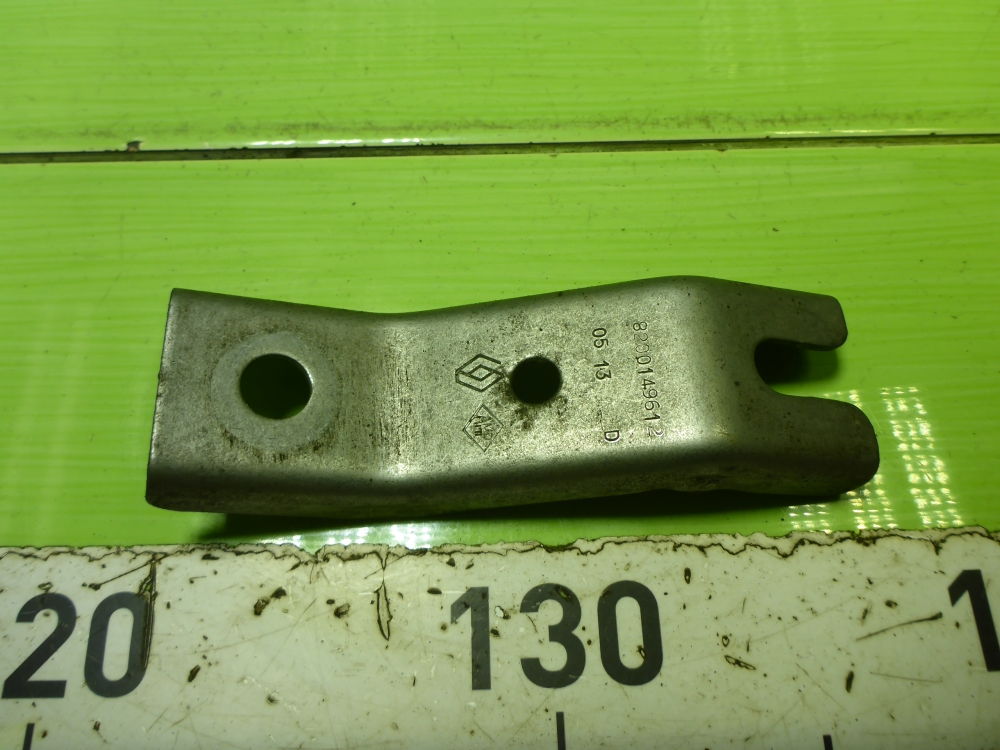 Кронштейн опоры двигателя