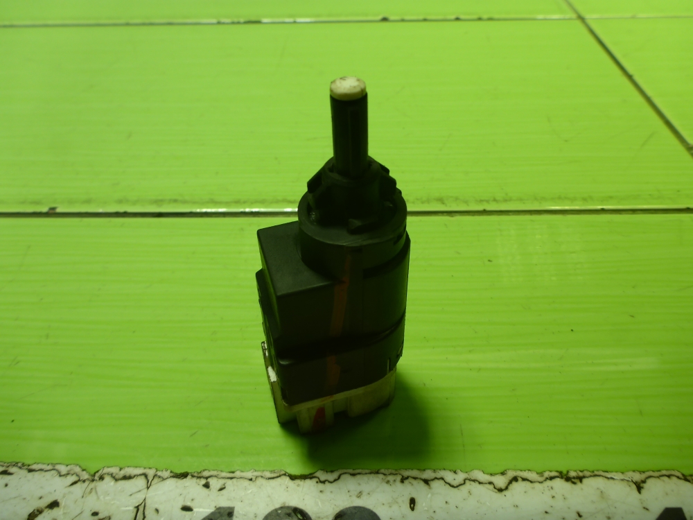 Датчик включения стопсигнала