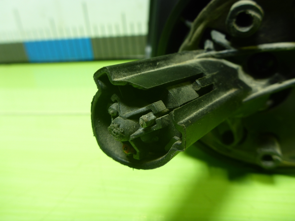 Зеркало левое механическое