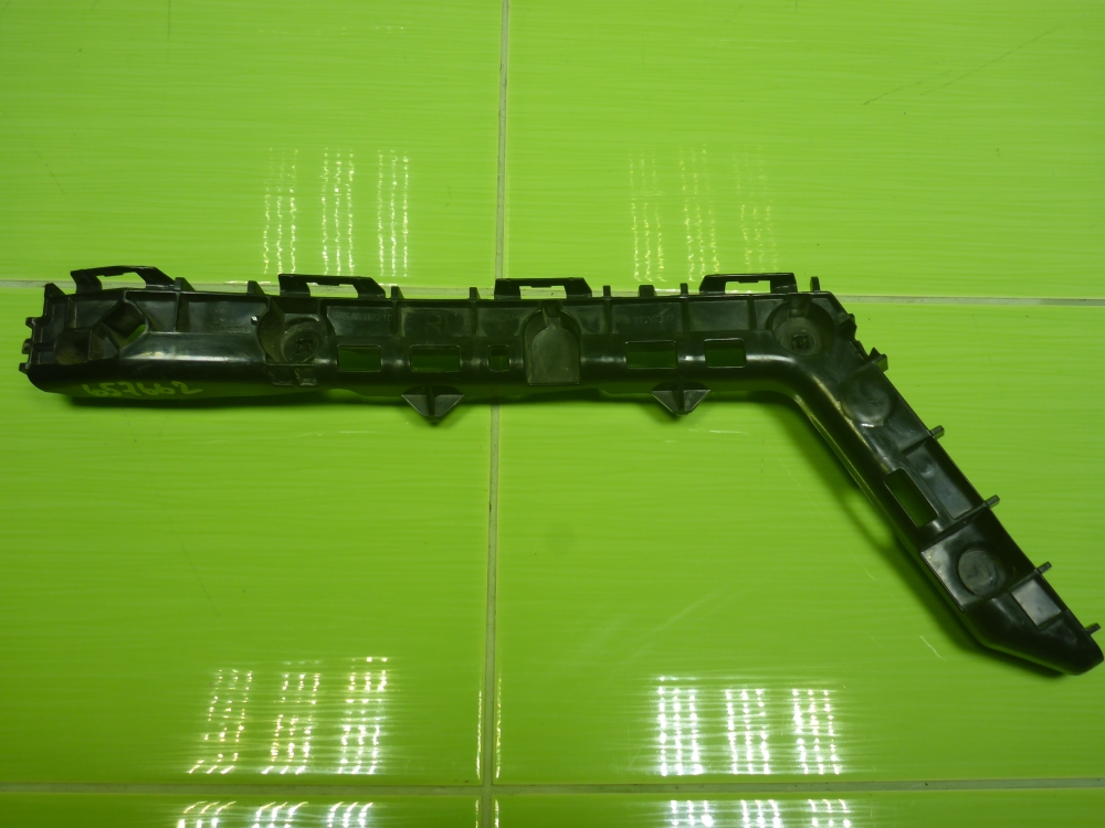 Кронштейн заднего бампера левый