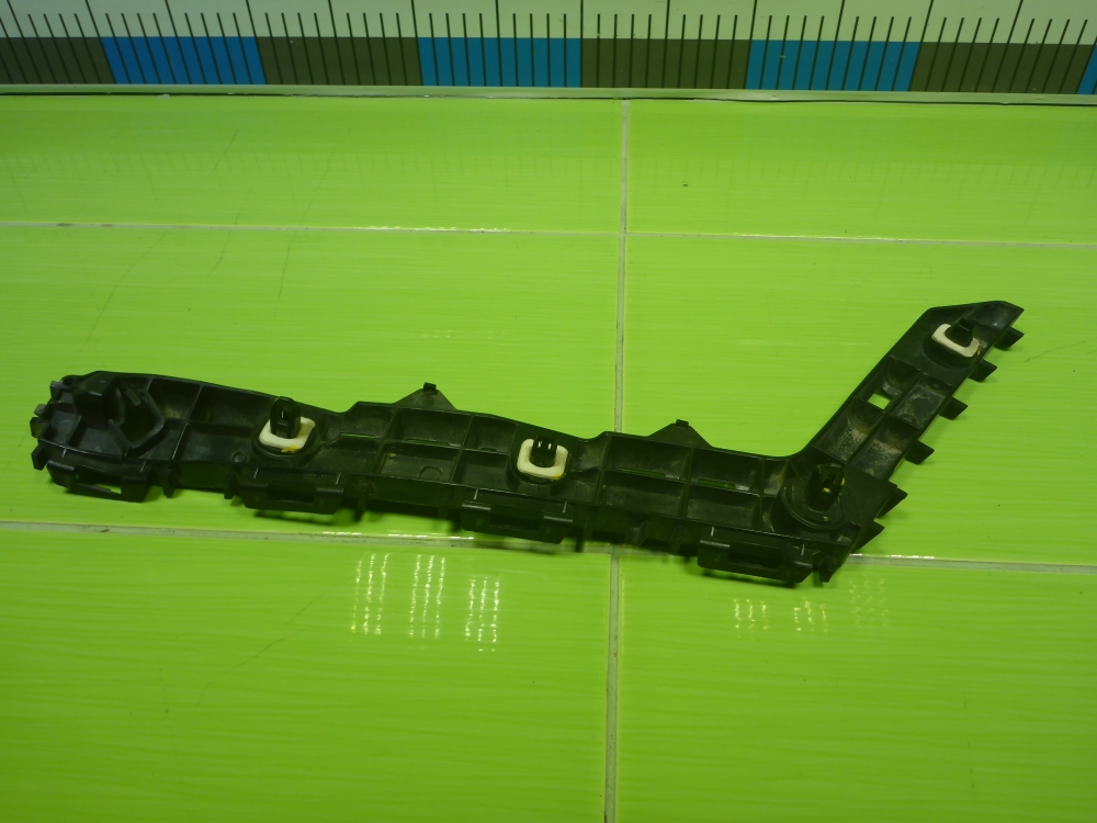 Кронштейн заднего бампера левый