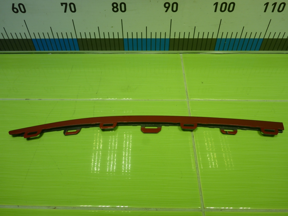 Накладка переднего бампера правая