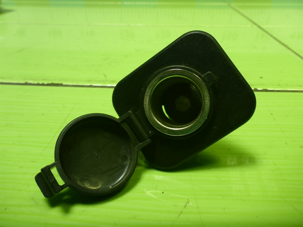 Гнездо прикуривателя