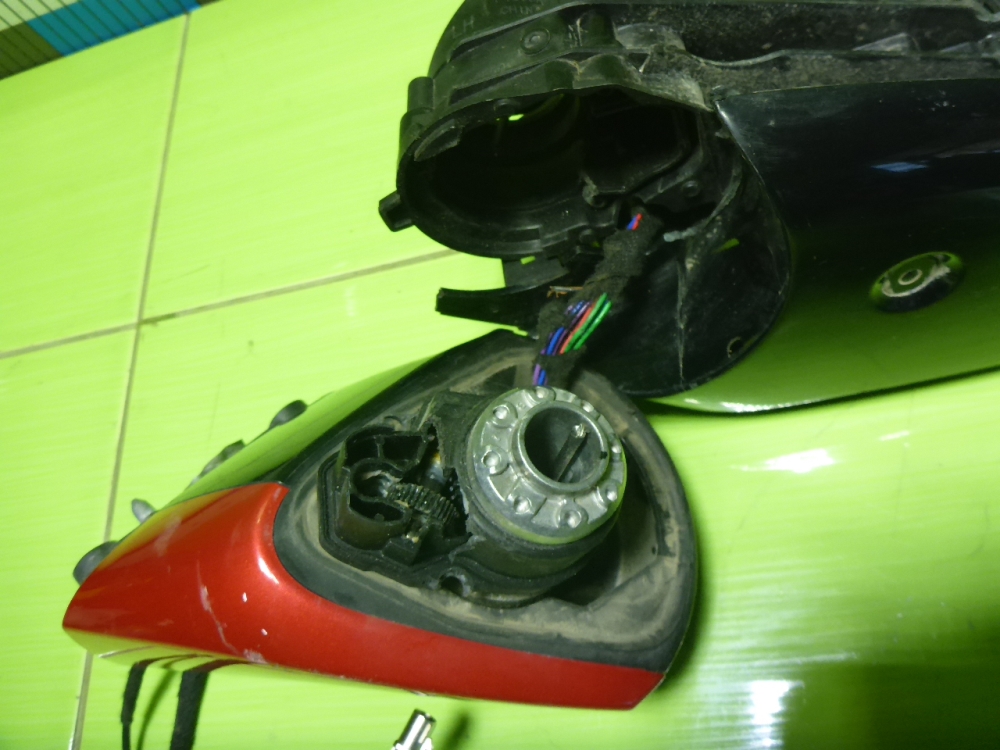 Зеркало левое электрическое