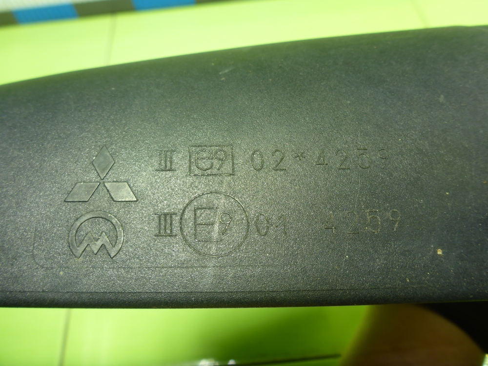 Зеркало правое электрическое