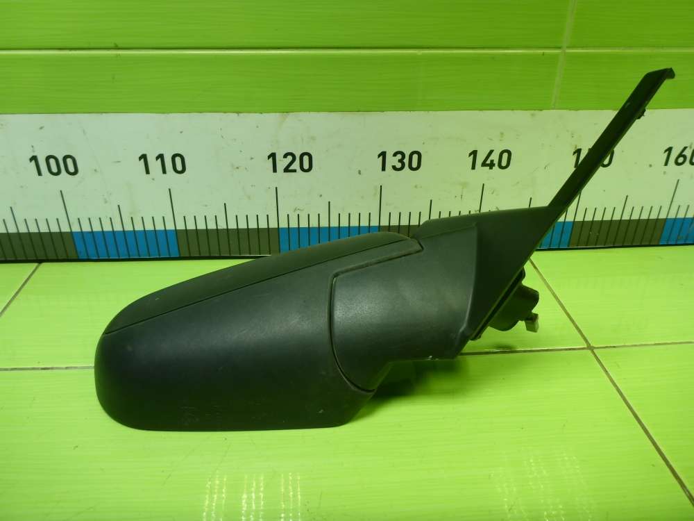 Зеркало правое электрическое