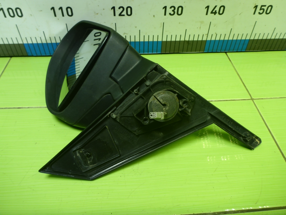 Зеркало правое электрическое