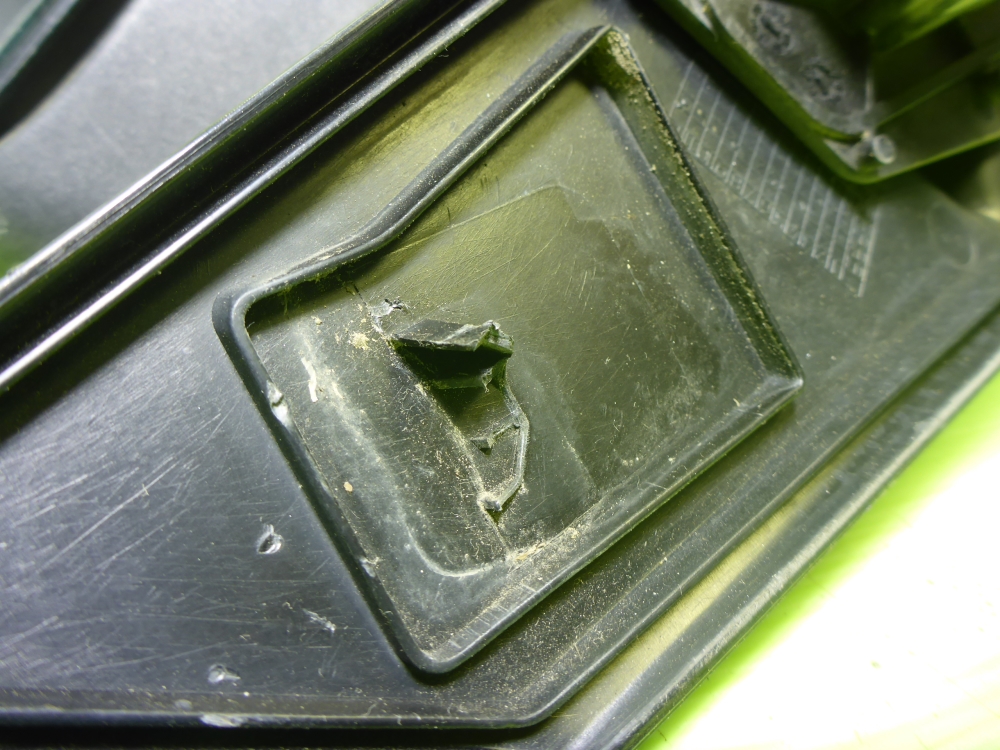 Зеркало правое электрическое