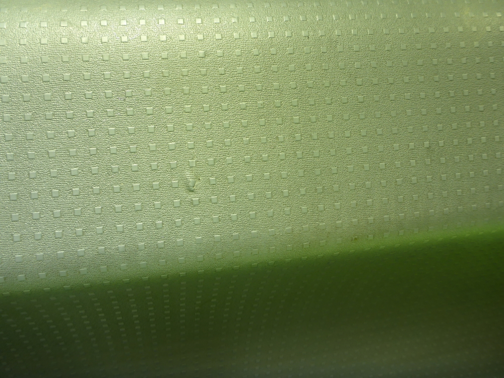 Обшивка двери передней правой