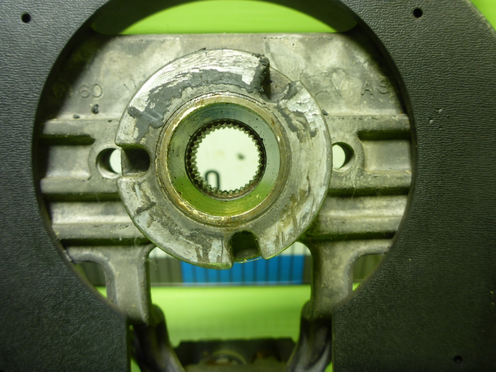 Рулевое колесо (руль)