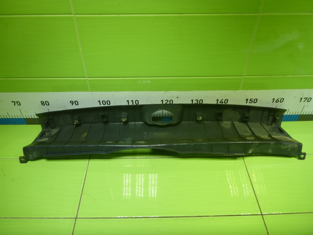 Обшивка багажника