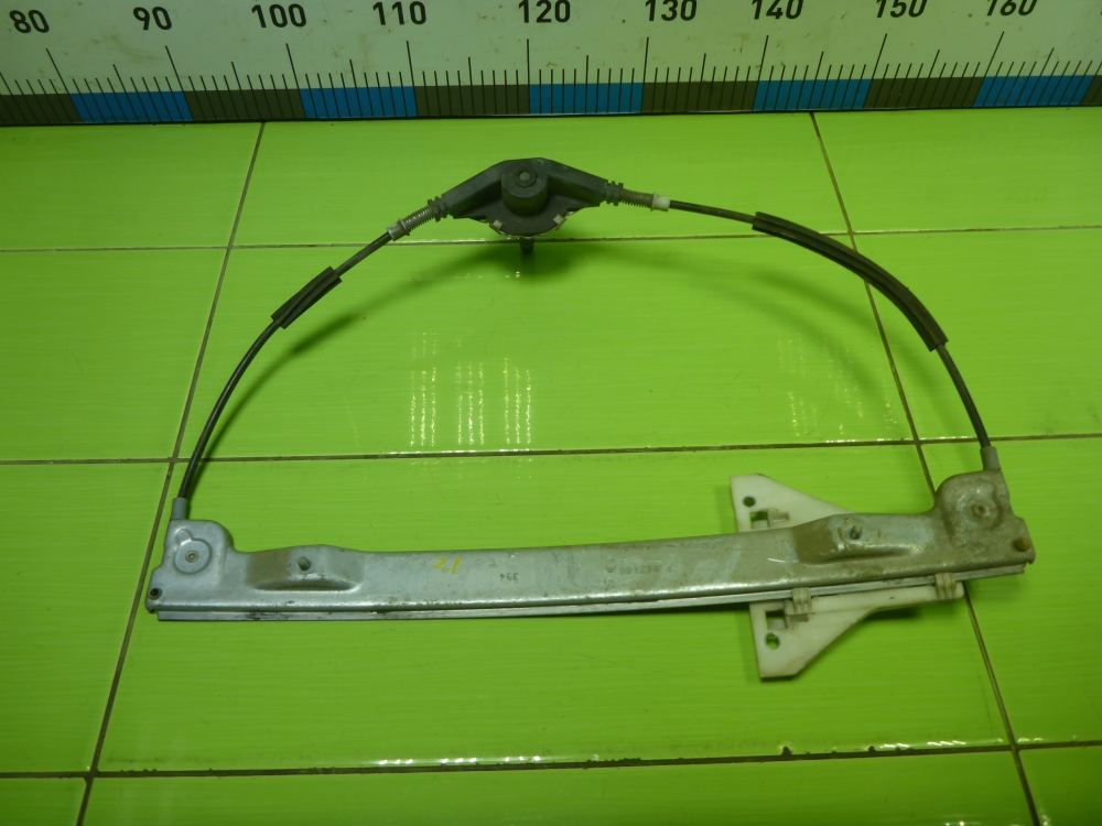 Стеклоподъемник механ. задний левый