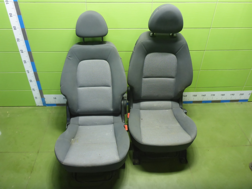 Сиденья комплект