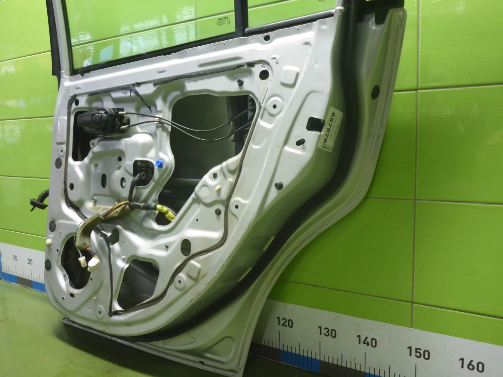 Дверь задняя правая