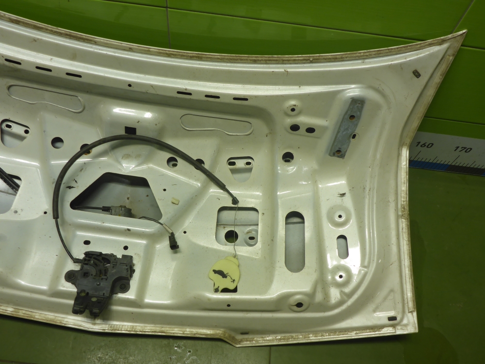 Крышка багажника