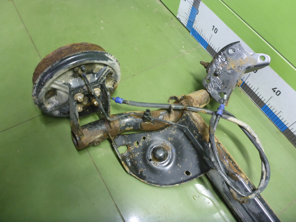 Балка задняя