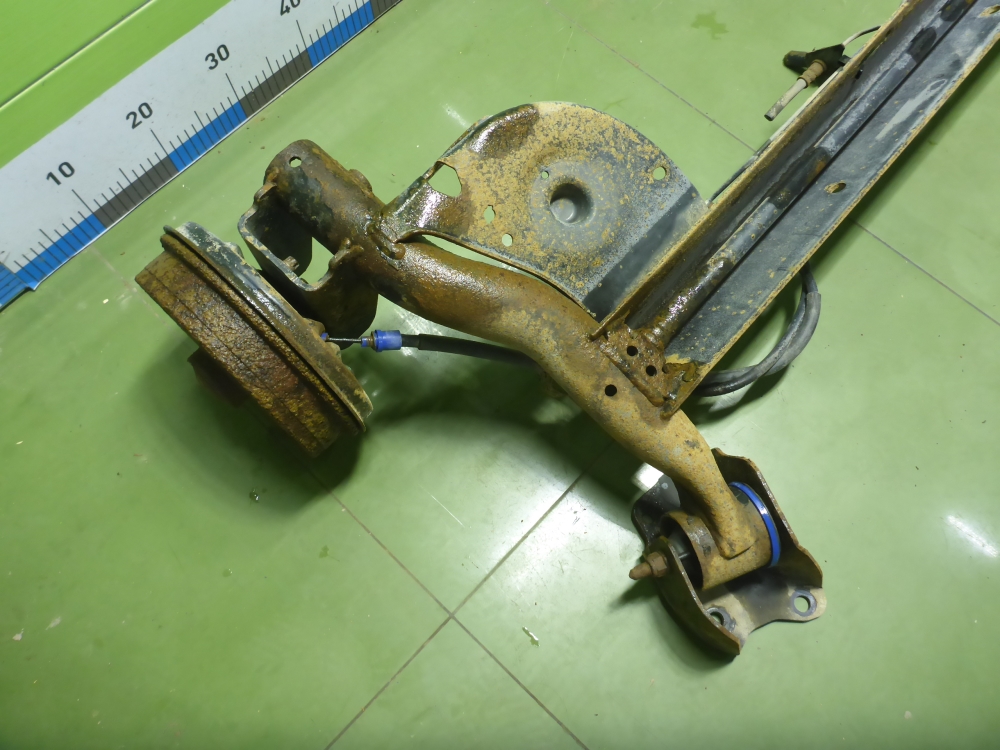 Балка задняя