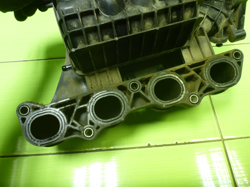 Коллектор впускной