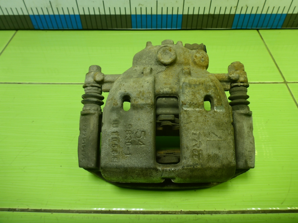 Суппорт передний левый