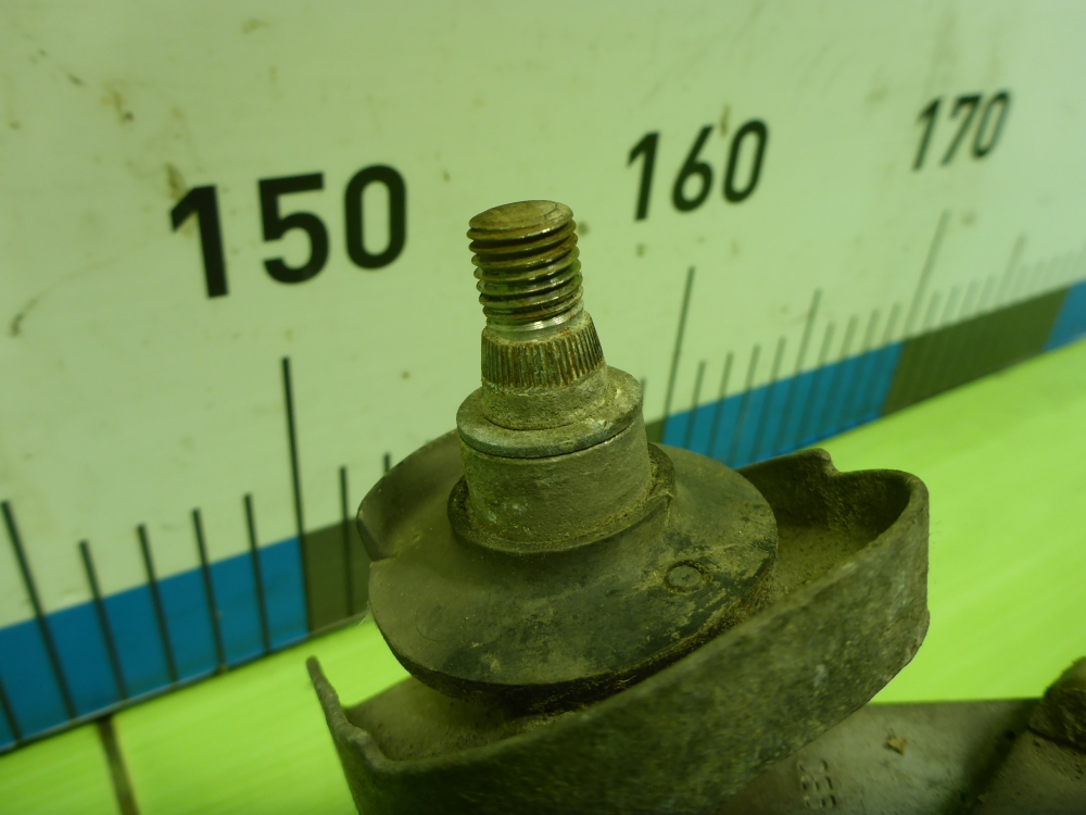 Трапеция стеклоочистителей