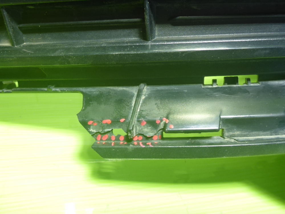 Накладка переднего бампера левая