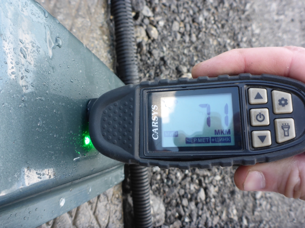 Порог со стойкой левый