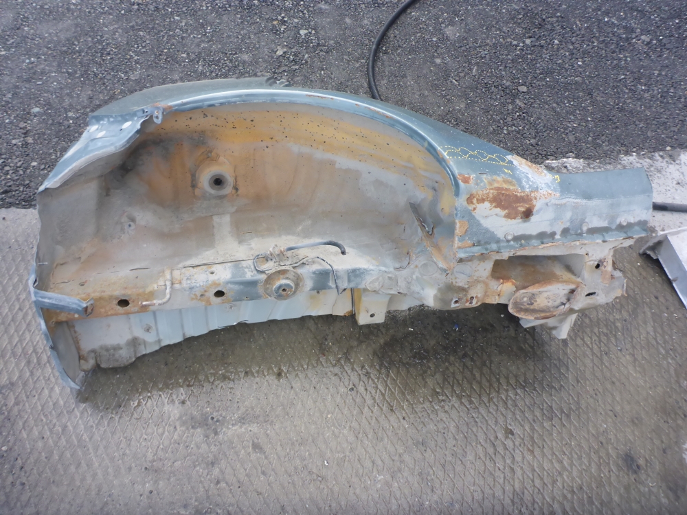 Крыло заднее правое