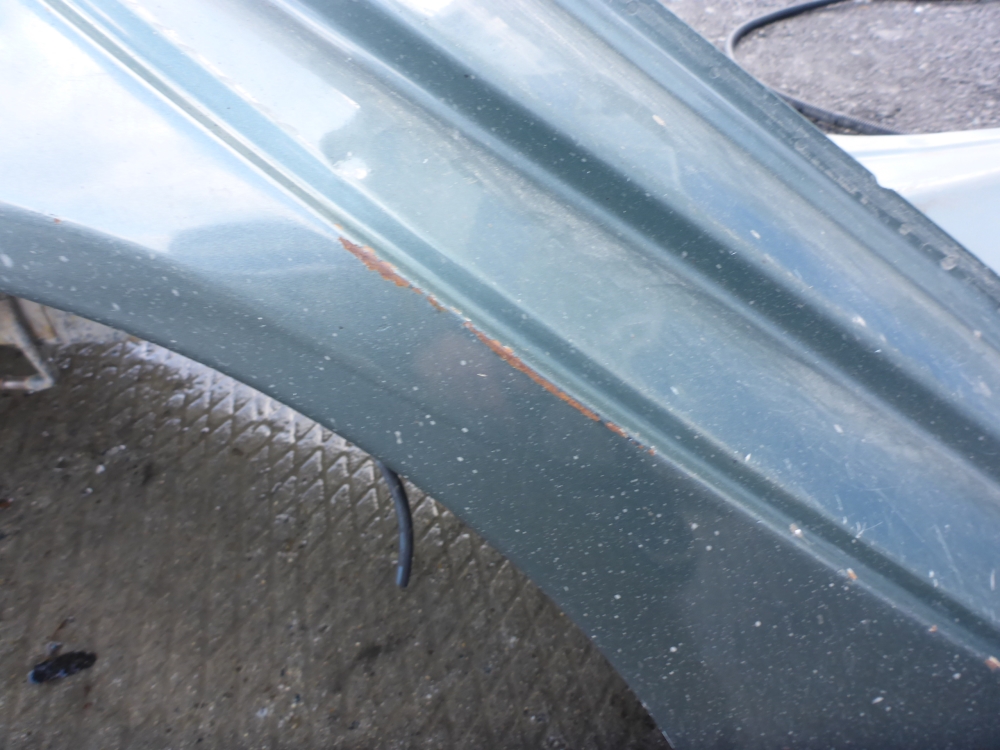 Крыло заднее правое