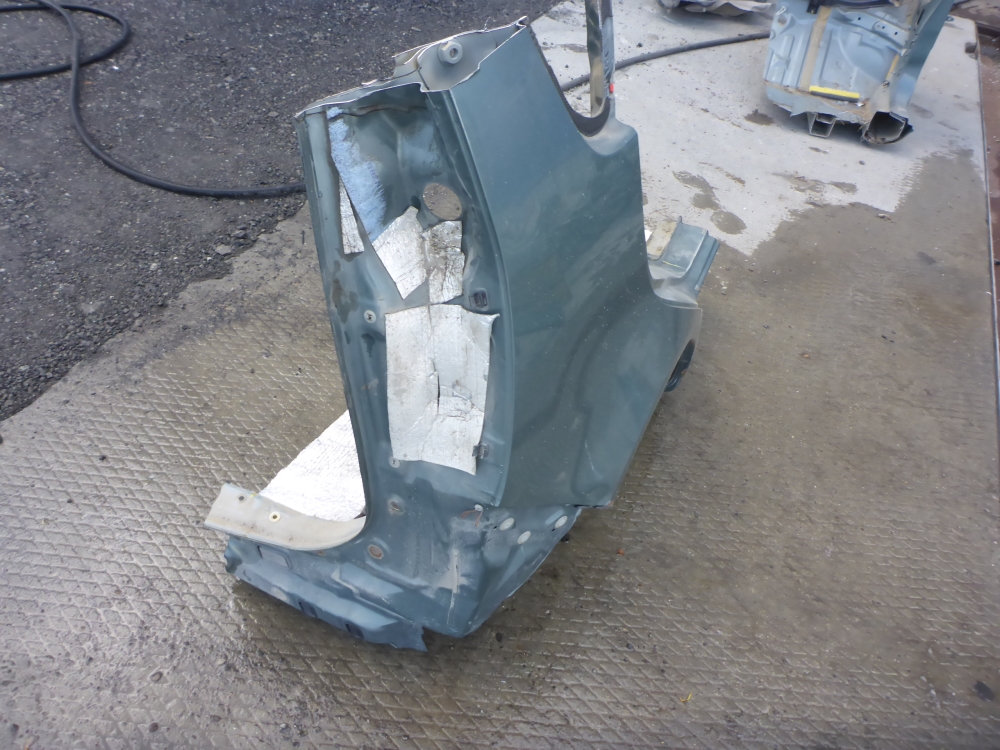 Крыло заднее правое