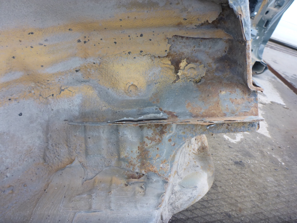 Крыло заднее правое