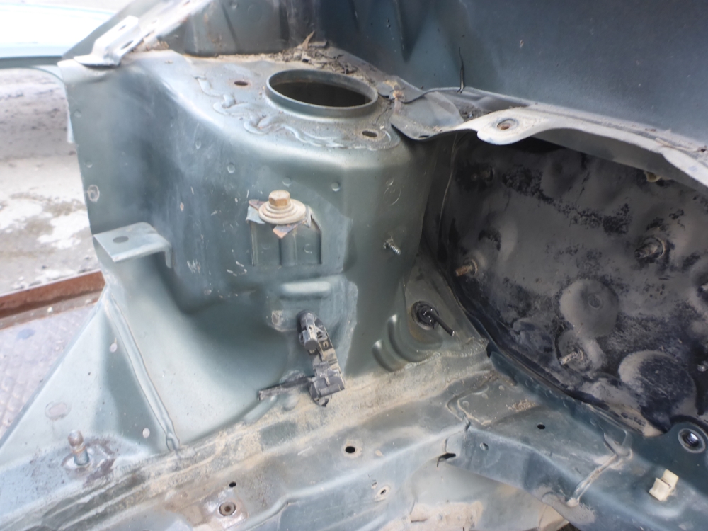 Лонжерон передний правый