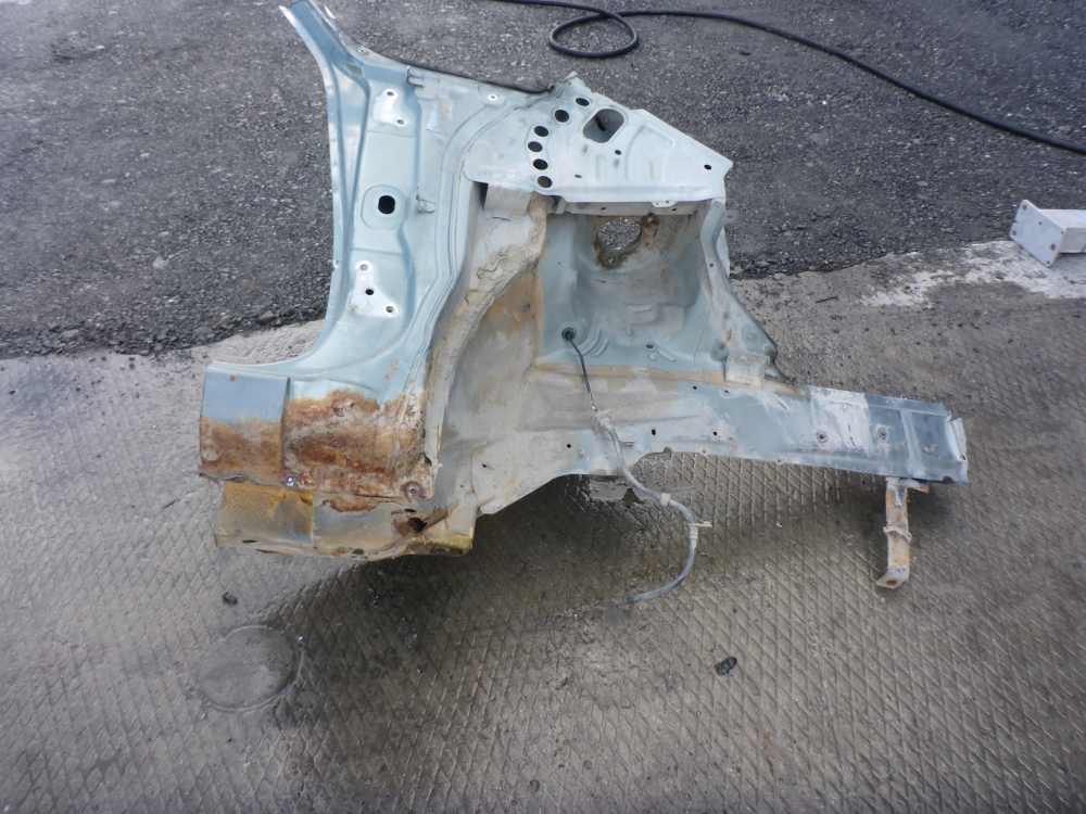 Лонжерон передний правый