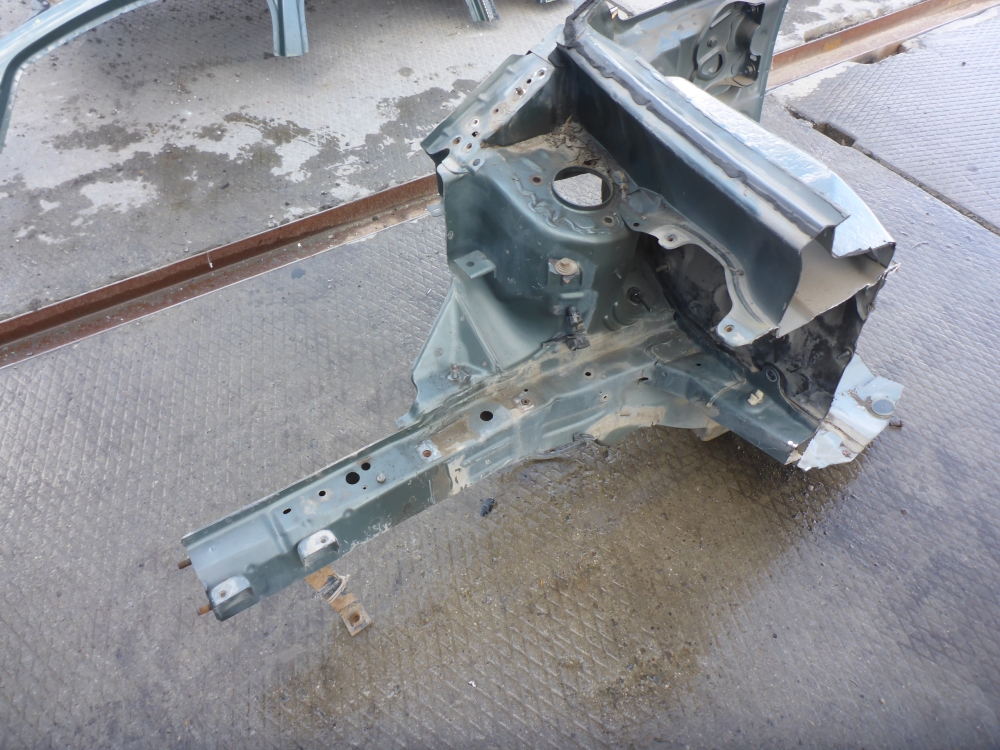 Лонжерон передний правый