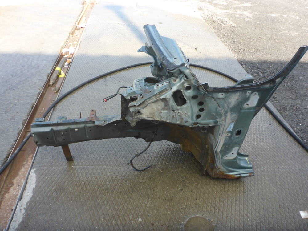 Лонжерон передний левый