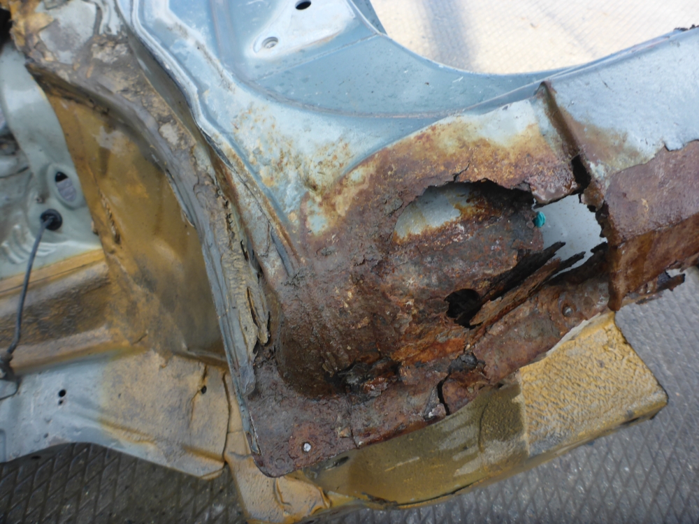 Лонжерон передний левый