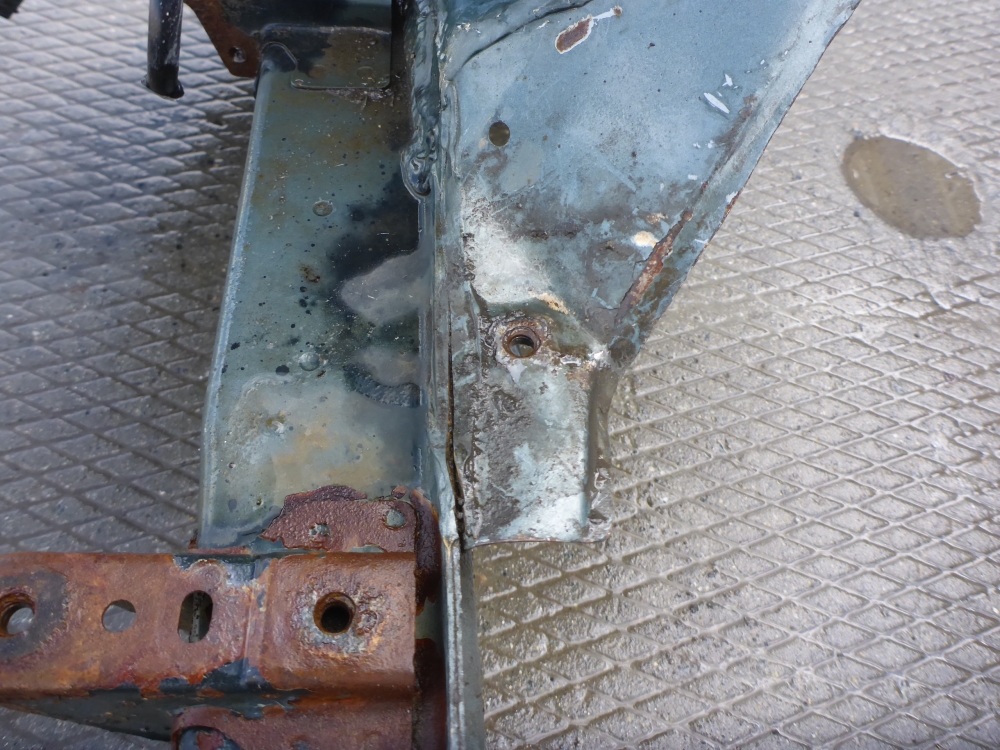 Лонжерон передний левый