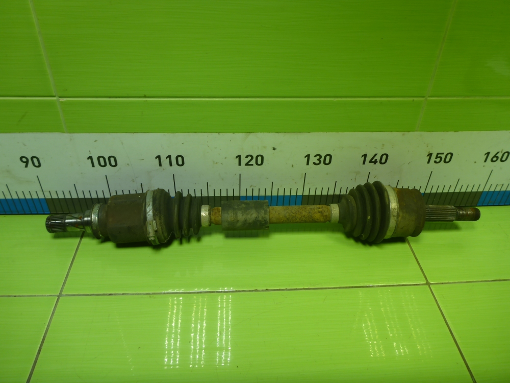 Полуось передняя левая