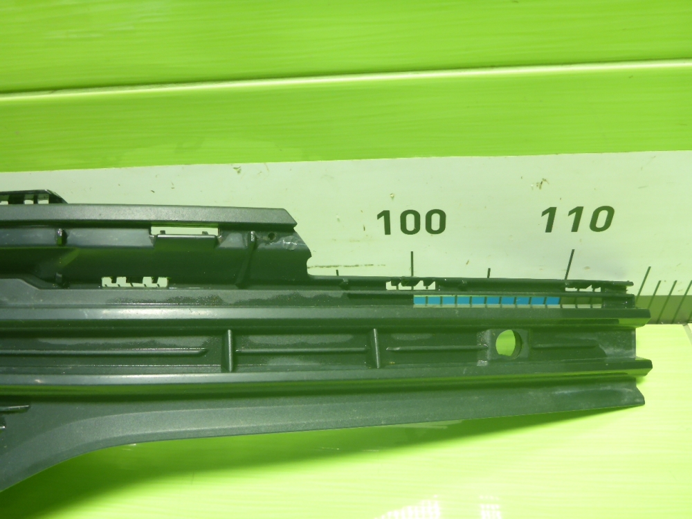 Накладка переднего бампера левая