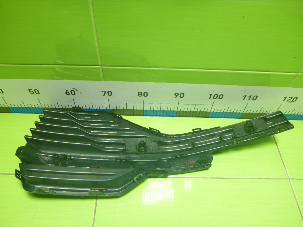 Накладка переднего бампера левая