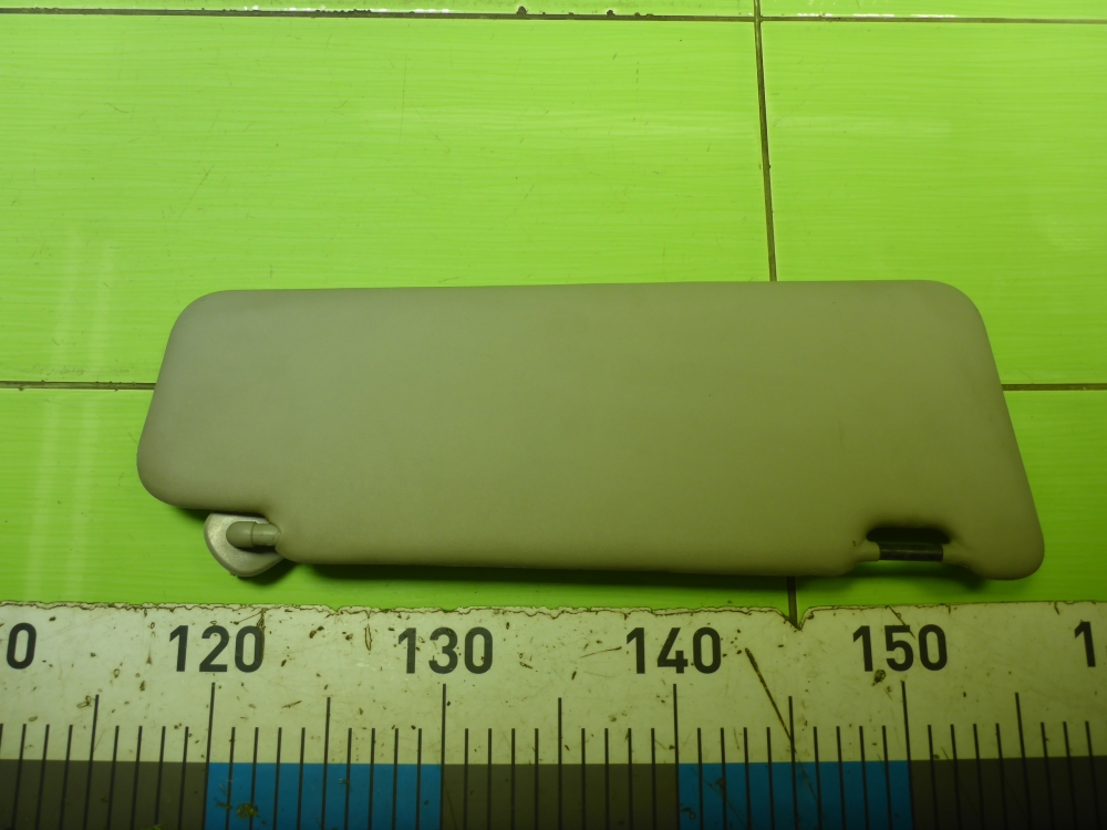 Козырек солнцезащитный