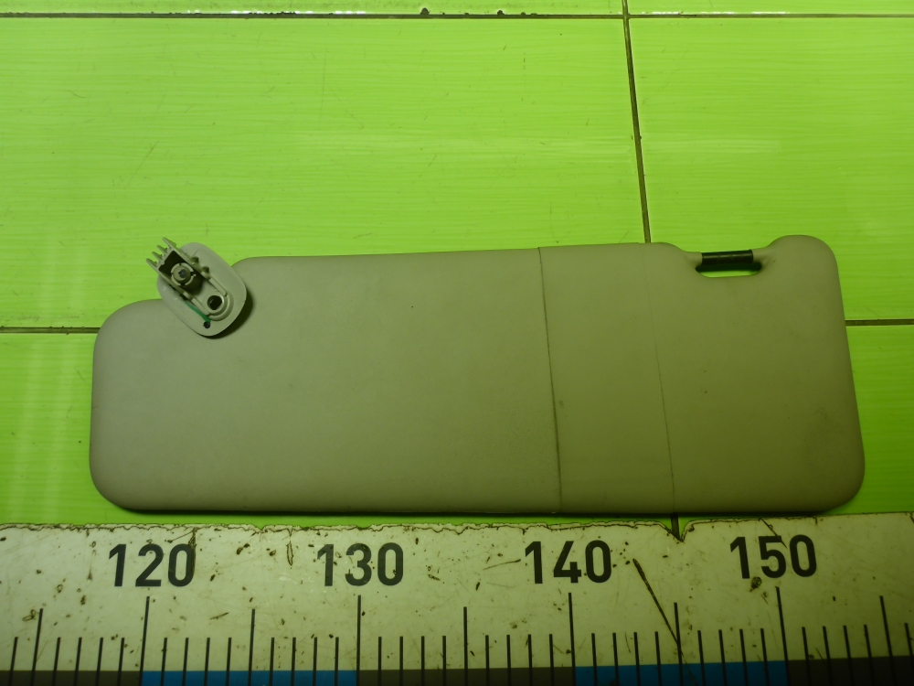 Козырек солнцезащитный