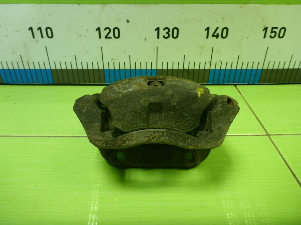 Суппорт передний левый