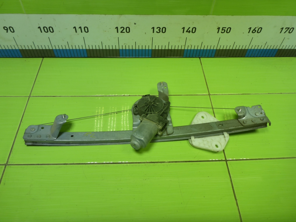 Стеклоподъемник электр. передний левый