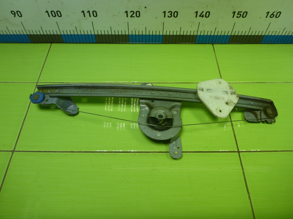 Стеклоподъемник электр. передний левый